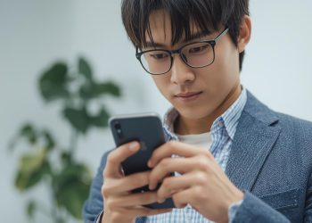 Orang Jepang di Internet: Mengatasi Perbedaan dan Salah Paham 2025